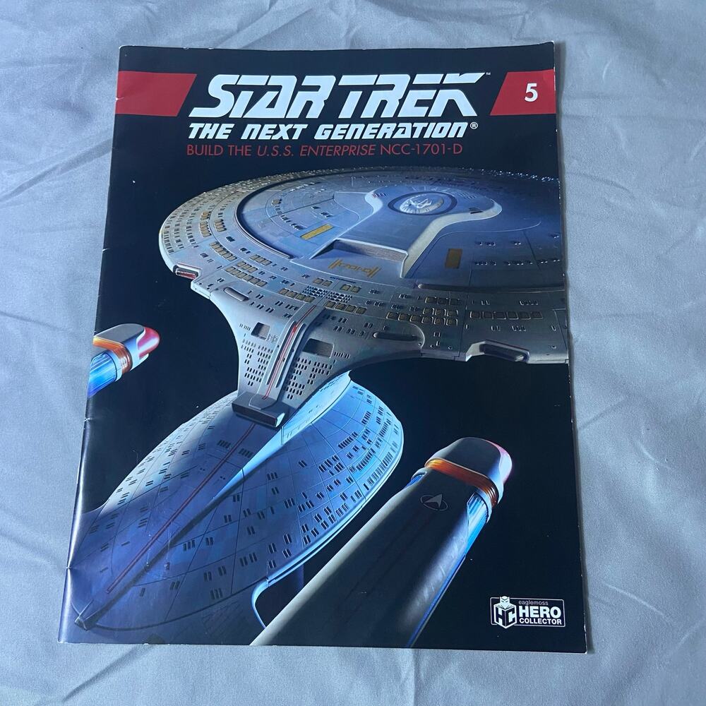 Fanhome Star Trek Build The USS Enterprise NCC-1701D Ship Instruction Book 5